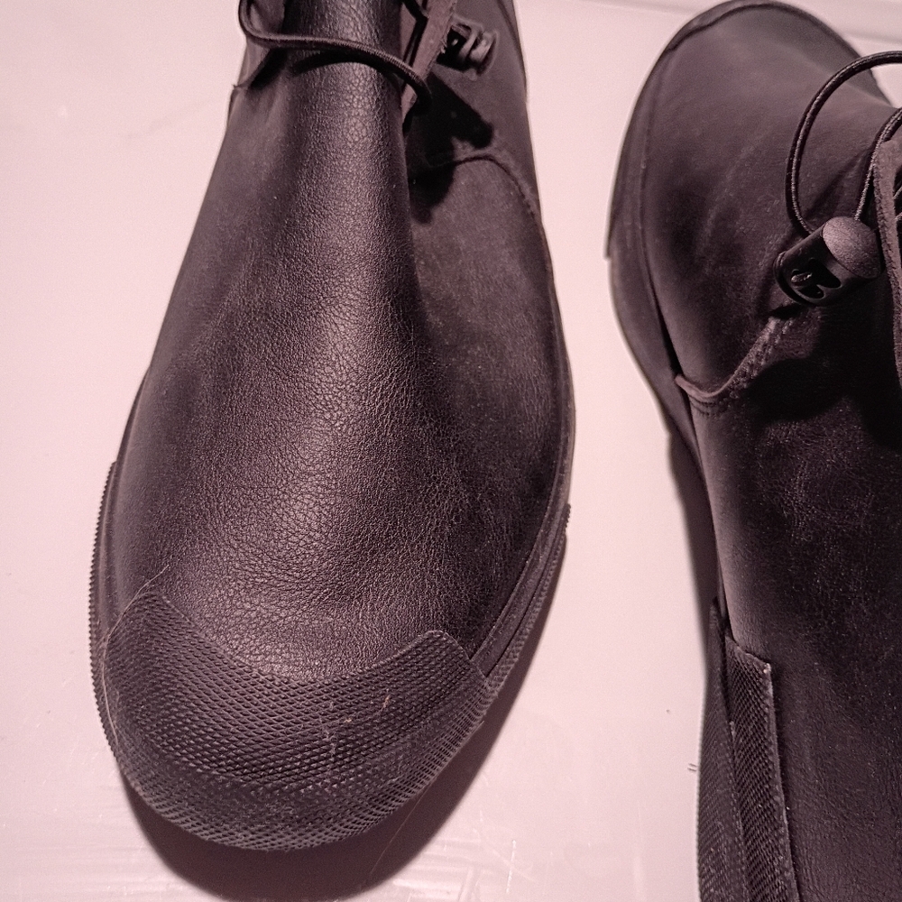 Stylish Black Men's Shoes Dressy Sneakers - Picture 6 of 6